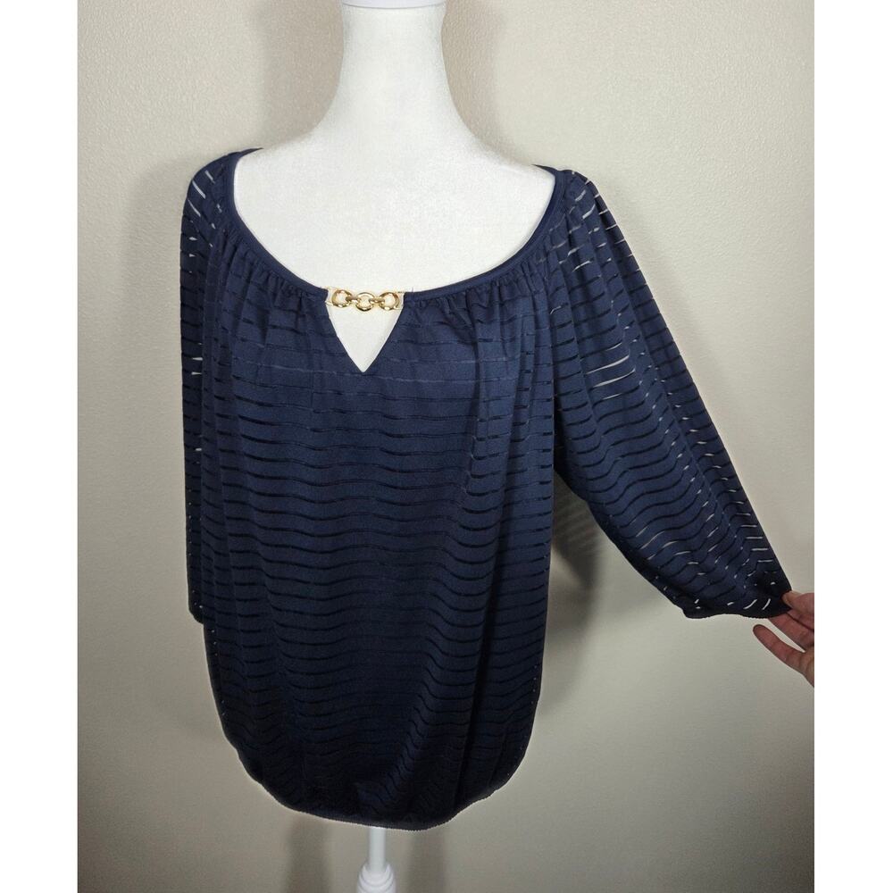 AGB Woman's Navy Blue 3/4 Sleeve Blouse W/ Gold Charm Detail Size 1X